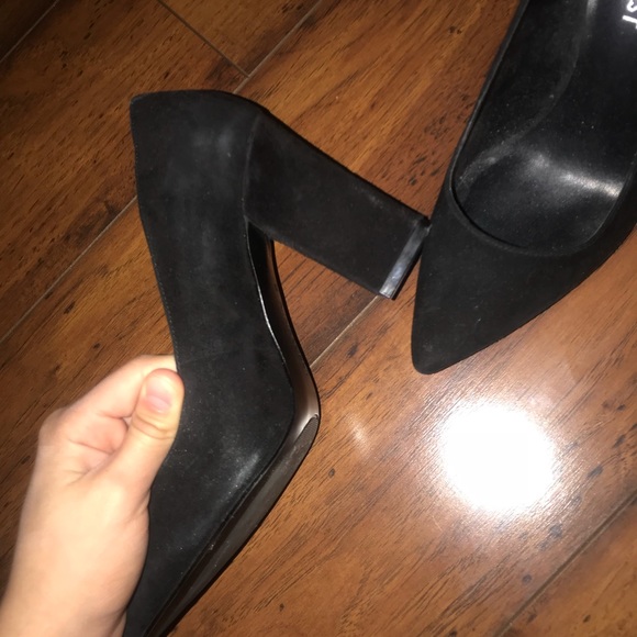 Nine West black heels - Picture 3 of 4